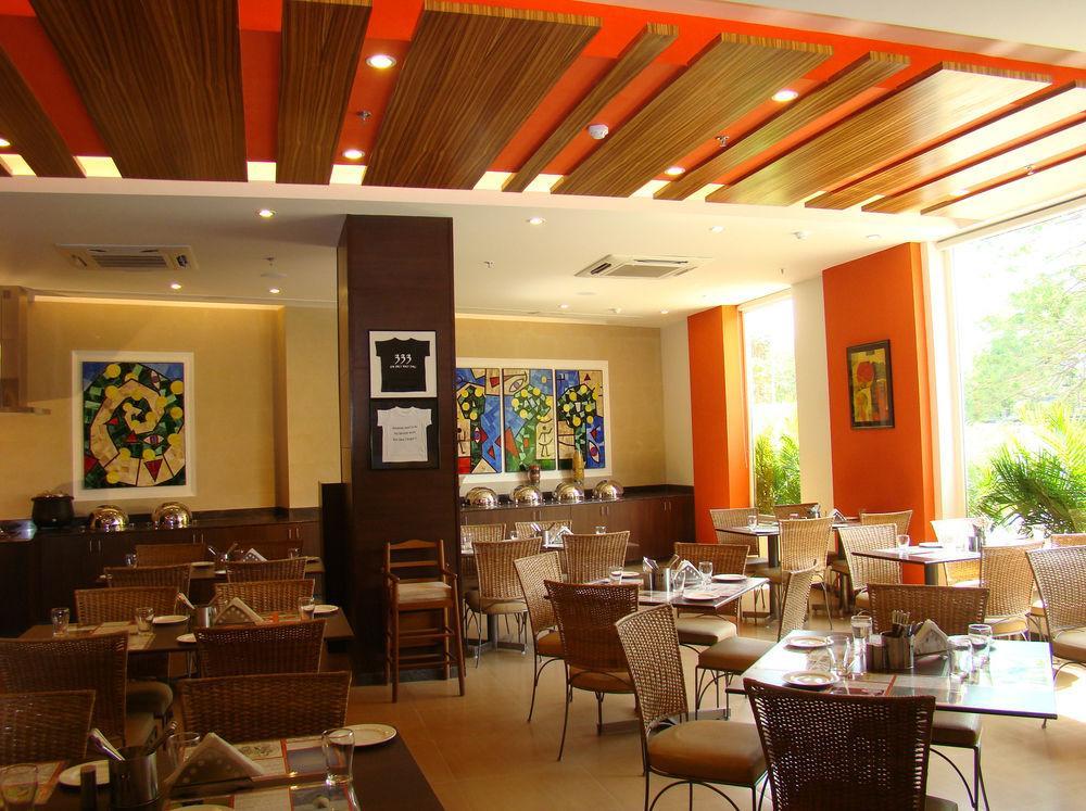 Lemon Tree Hotel Chennai Exterior foto